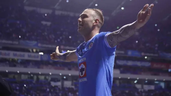 Carlos Rotondi confiesa que no están satisfechos en Cruz Azul: 'Falta lo más importante todavía'