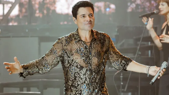 El intérprete pondrá a bailar a los seguidores con sus grandes éxitos.