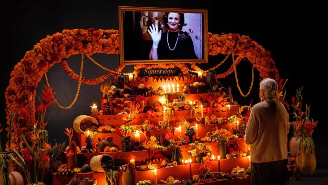 "Revivir" a seres queridos con la Inteligencia Artificial representa riesgos 