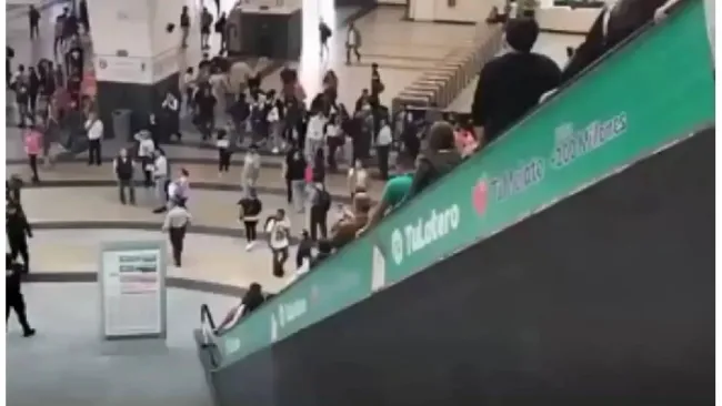 Otra persona muere al aventarse del tercer piso de Forum Buenavista