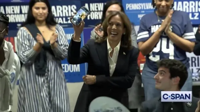Kamala Harris es criticada por este detalle