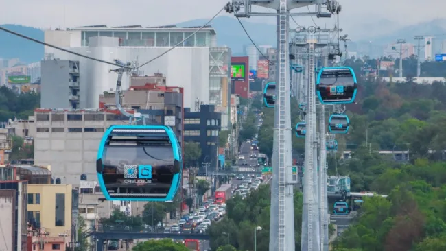 La Línea 3 tiene una extensión 5.5 kilómetros y cuenta con seis estaciones.