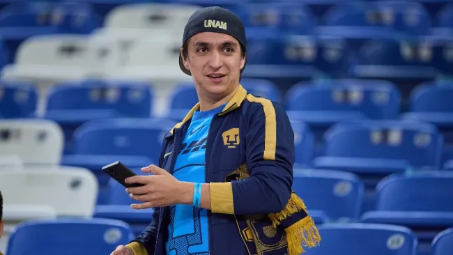 Rayados prohíbe entrada a barra de Pumas al Gigante de Acero