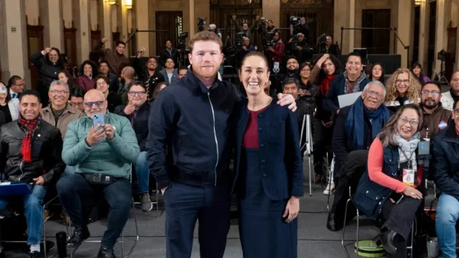 ‘Canelo’ Álvarez anuncia con Claudia Sheinbaum la clase de box más grande del mundo