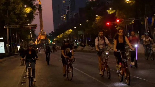  ¡Semovi te invita al último Paseo Nocturno "Muévete en Bici" de 2024! ¿Cuándo será?