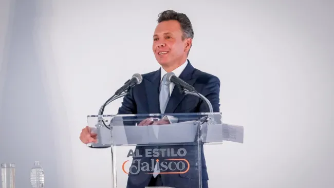 Pablo Lemus promete títulos para Chivas