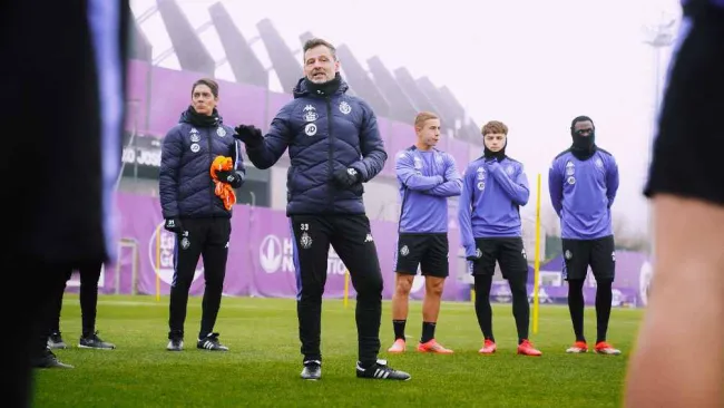 Diego Cocca ya tuvo su primer entrenamiento en España