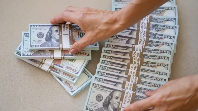 El peso sigue estando fuerte frente al dólar esta semana.