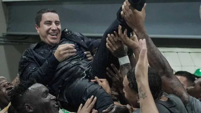 Anulan veto de tres años de Efraín Juárez en Colombia