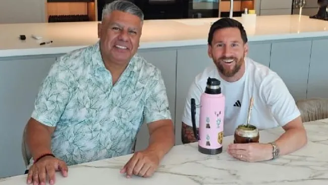 Claudio Tapia y Lionel Messi despiden el 2024