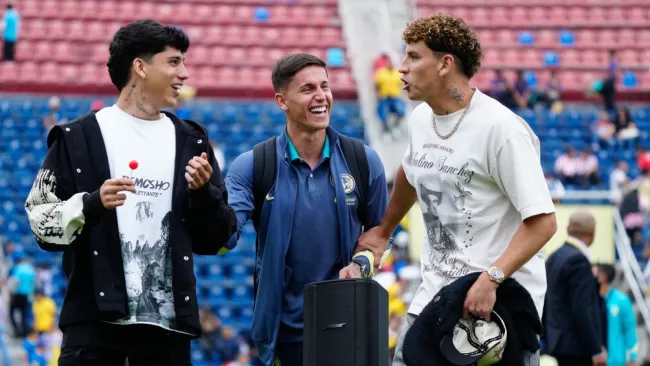 Álvarez e Lichnovsky se hacen virales por probar exótica bebida