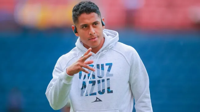 Luis Romo es el tercer refuerzo de Chivas para el Clausura 2025 