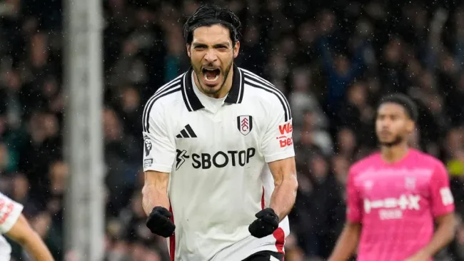 Raúl Jiménez anota en la Tercera Ronda de la FA Cup ante Watford