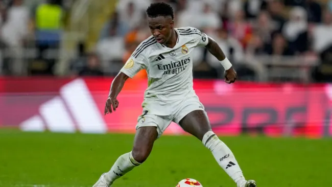 Hansi Flick sobre Vinícius Júnior: "Es bueno tenerle en la Supercopa"