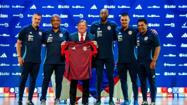 Herrera fue presentado oficialmente con Costa Rica