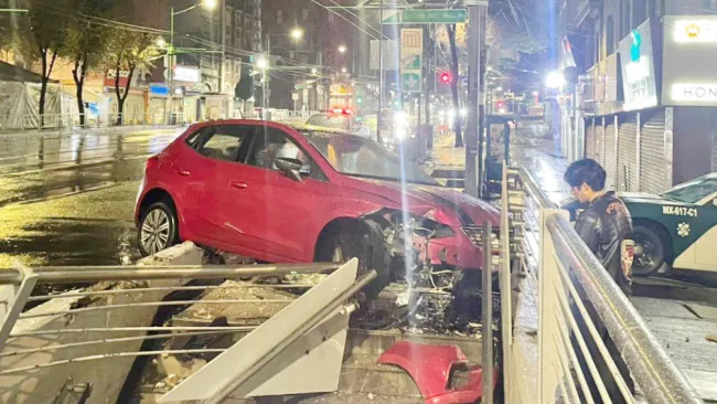 Los hechos ocurrieron por la madrugada sobre el Eje Central.
