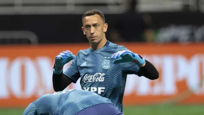 Boca Juniors inicia negociaciones para fichar a Agustín Marchesín