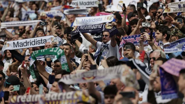 La afición merengue abucheó al Madrid durante el encuentro ante el Celta