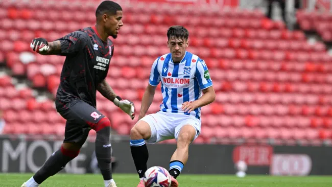 Futbolista moldavo genera preocupación por protuberancia en el ojo