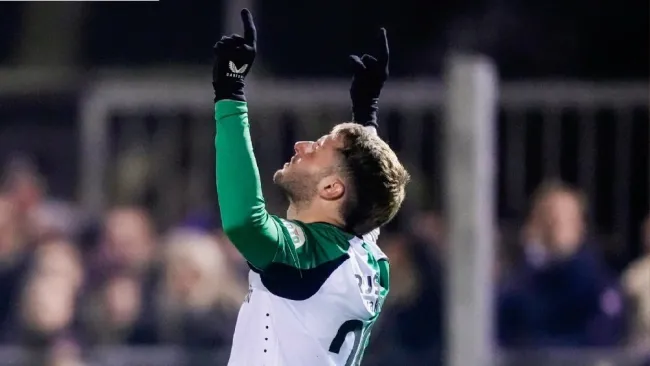 Santiago Giménez se mantendrá con Feyenoord 