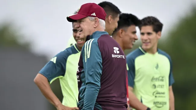 Javier Aguirre destacó al Chino Huerta