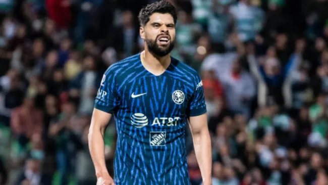 Araujo podría salir del América