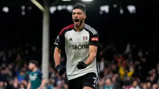 Jiménez interesa fuera de la Premier League