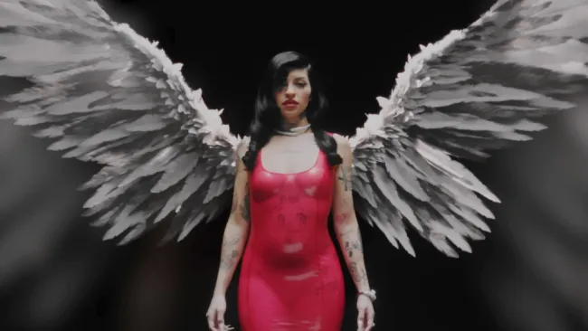 La cantante hace varias referencias en su video sobre su expareja.