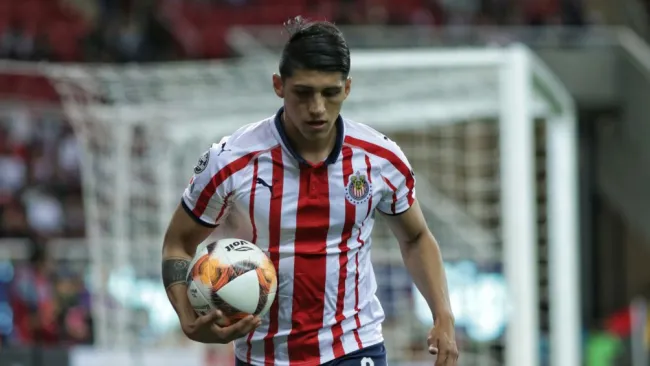 Alan Pulido no estará disponible para el juego ante Tigres 