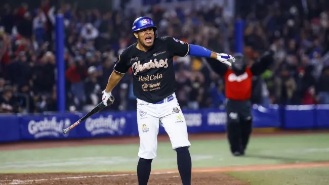 Charros logran espectacular remontada y vencen a Tomateros en tercer juego de la Serie Final de la LMP