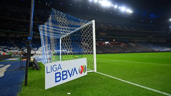 LIga MX veta al aficionado de Rayados que agredió a seguidor de Pachuca; perderá su abono