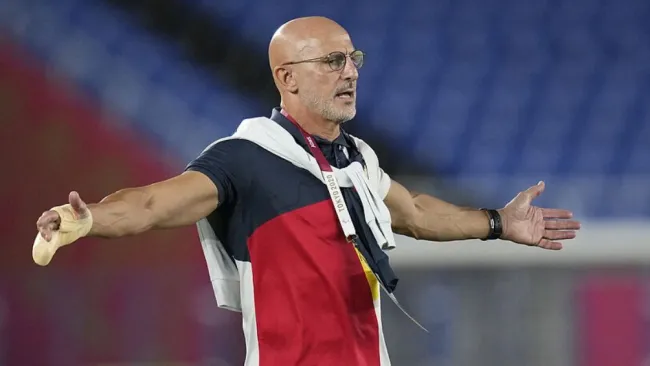 De La fuente se queda en España hasta 2028