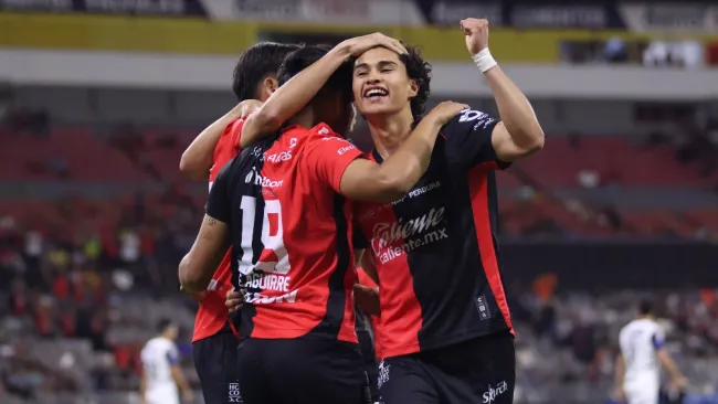 Atlas empata en el minuto 90 y evita derrota ante Rayados en el Estadio Jalisco