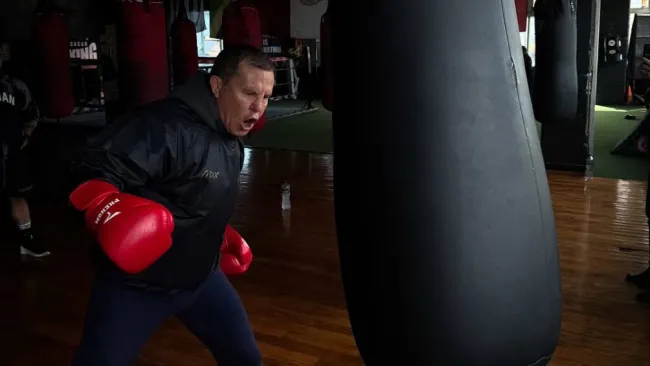 Julio César Chávez arremete contra Logan Paul