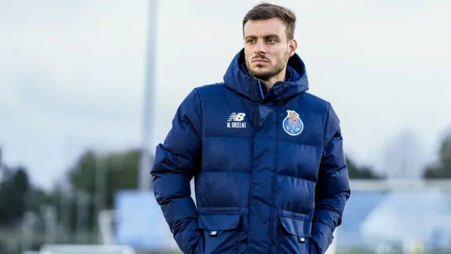 Anselmi ya dirige al Porto