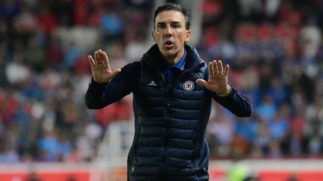 Vicente Sánchez no piensa en su continuidad con Cruz Azul: 'Vivo un día a la vez'