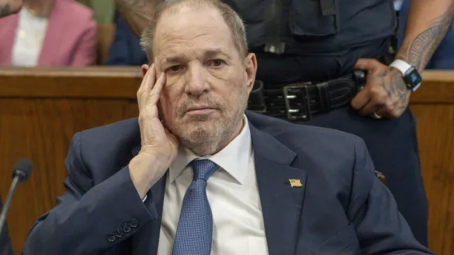 Harvey Weinstein pide salir de prisión 