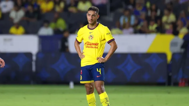 Revelan foto que podría confirmar noviazgo de jugador de América con Alana Flores 