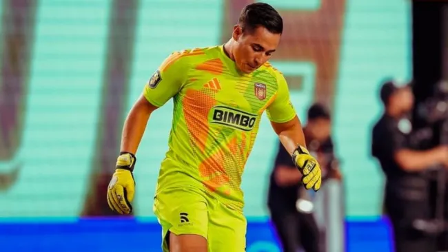 Millán siendo portero en la Kings League