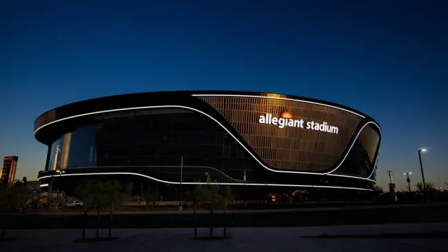 Allegiant Stadium se perfila para ser la sede de la pelea entre Canelo Álvarez vs Crawford