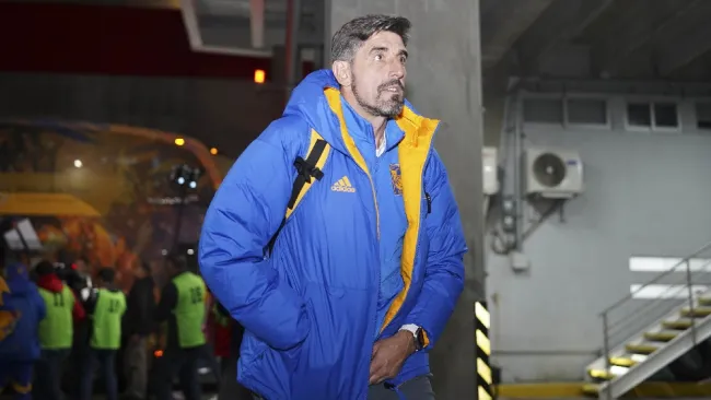 Paunovic en partido de Liga MX