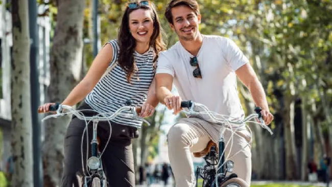 Semovi invita a paseo nocturno del amor y la amistad 2025