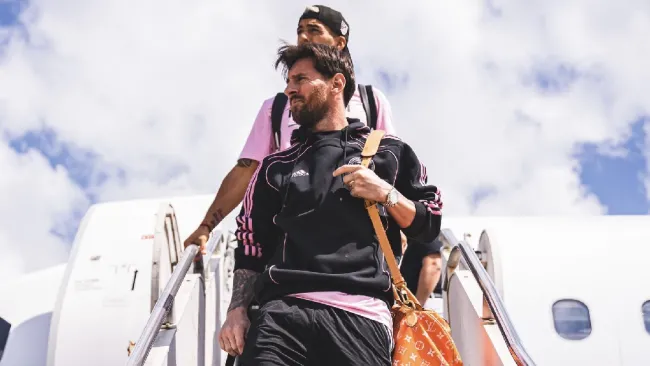 Messi presume nuevo look