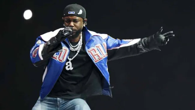 Kendrick Lamar lanza indirecta muy directa contra Drake en pleno show de medio tiempo