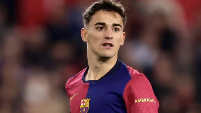 ¡Tremendo regalo! Gavi obsequió su jersey a un joven aficionado tras el triunfo en Sevilla