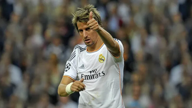 ¡Las vueltas de la vida! Fábio Coentrao, de jugar con el Real Madrid a dedicarse a la pesca 