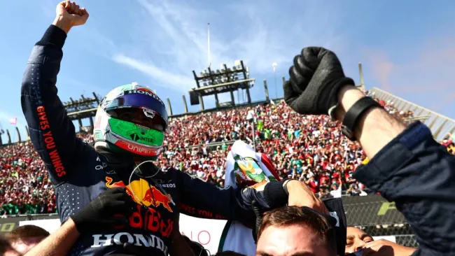 Presión desde México afectó a Checo Pérez, opinó mecánico de Red Bull