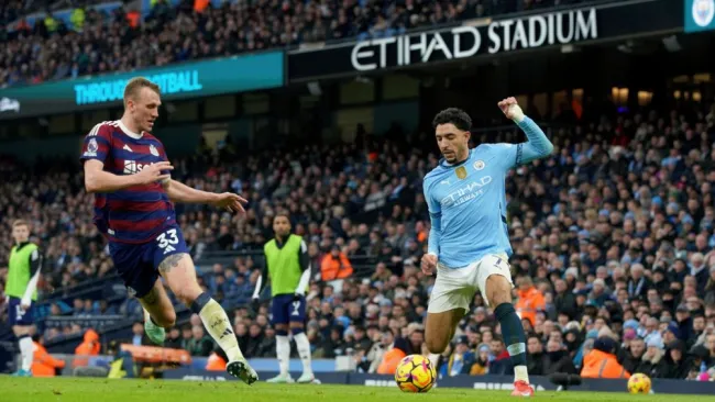 Manchester City golea a Newcastle en partido histórico para Ederson