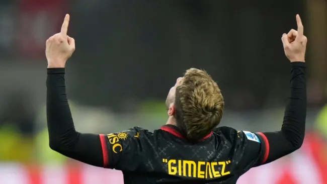 Zlatan Ibrahimovic destaca actuación de Santiago Giménez: "Es un killer"