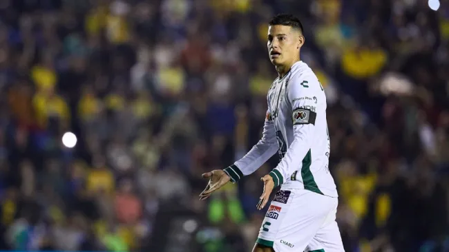 Afición del América lanza insultos en contra de James Rodríguez